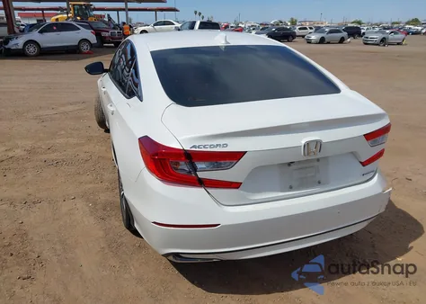 2020 Honda Accord Hybrid from USA, damaged, VIN 1HGCV3F10LA017946